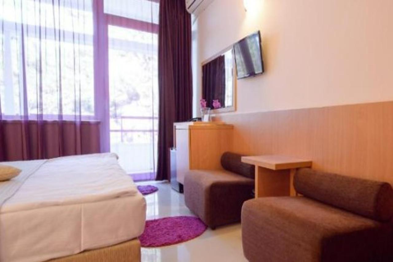 Hotel Sara Neptun Exterior foto